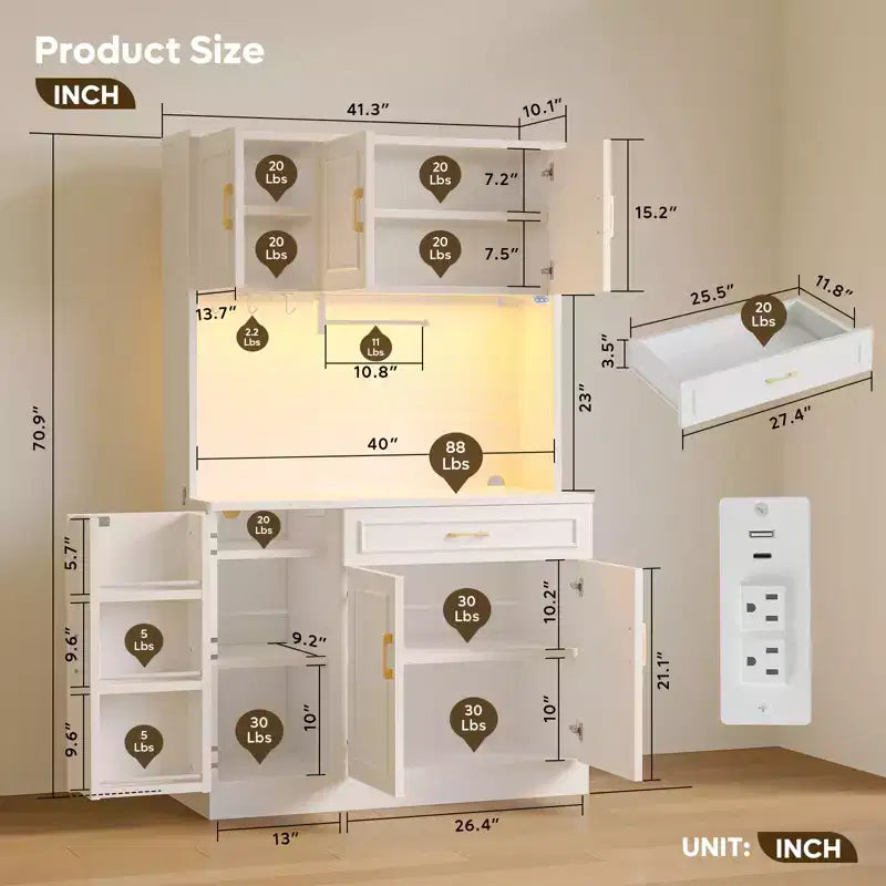 Buffet de cuisine de 71 po en bois manufacturé blanc style rustique avec étagères réglables, éclairage intégré et prise de courant